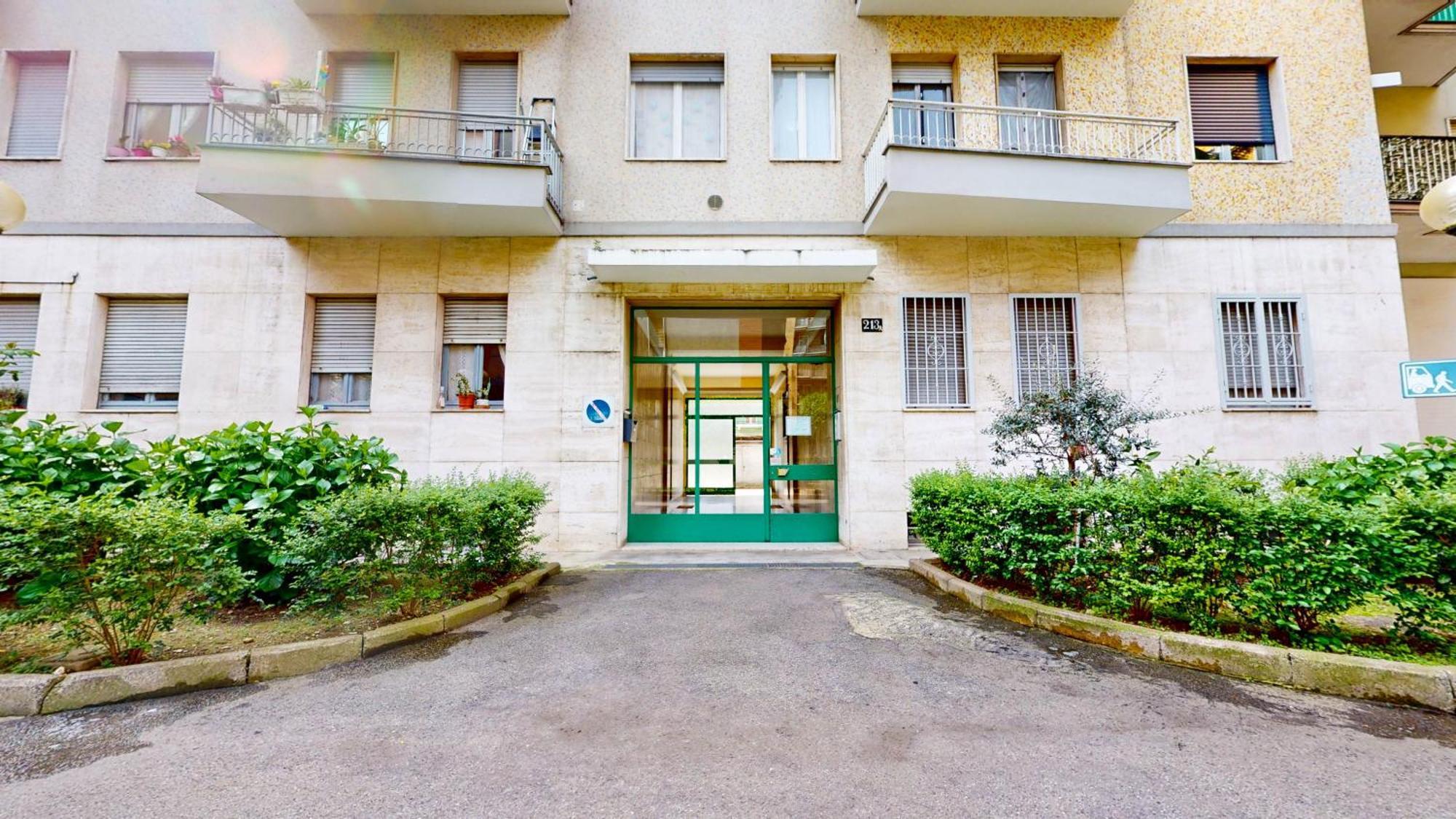 La Chicca Apartment Milan Bagian luar foto
